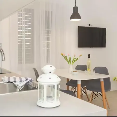 New Near 123 Apartament *