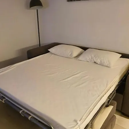 New Near 123 سبليت