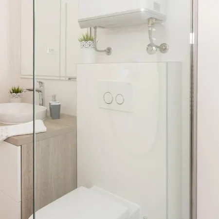 Appartement New Near 123 *