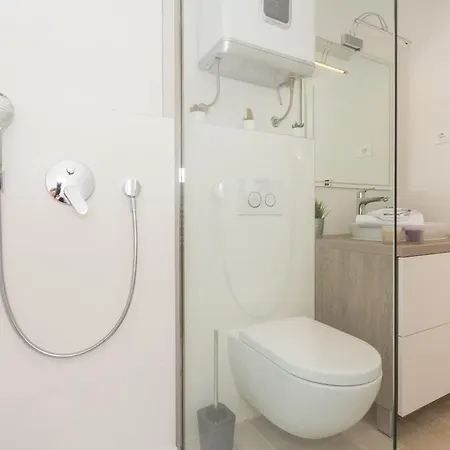 Appartement New Near 123 Split