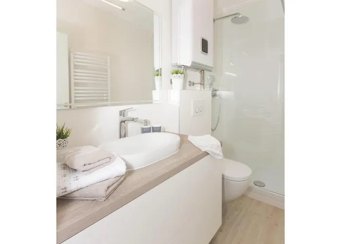 Apartment New Near 123