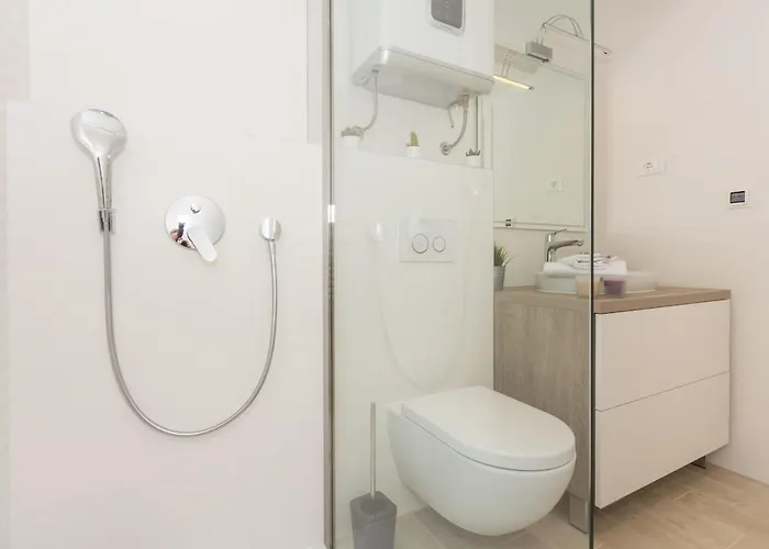 Apartment New Near 123 Split