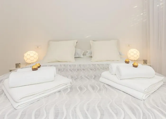 Apartment New Near 123
