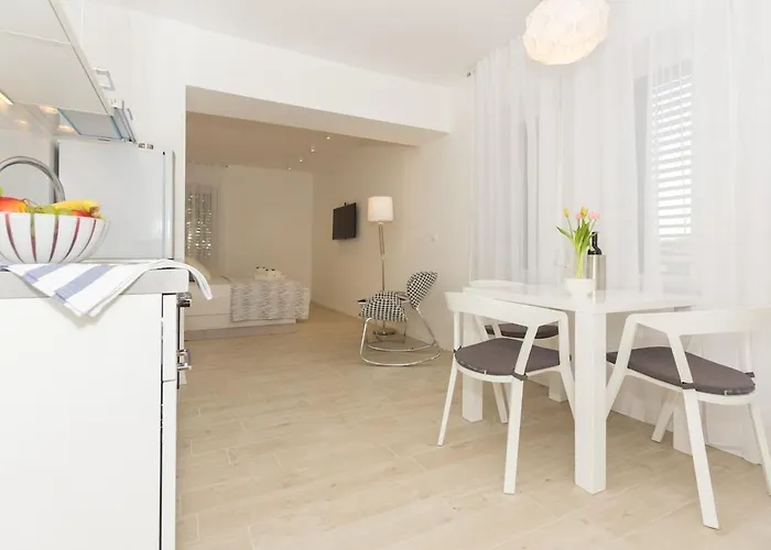 New Near 123 Apartment